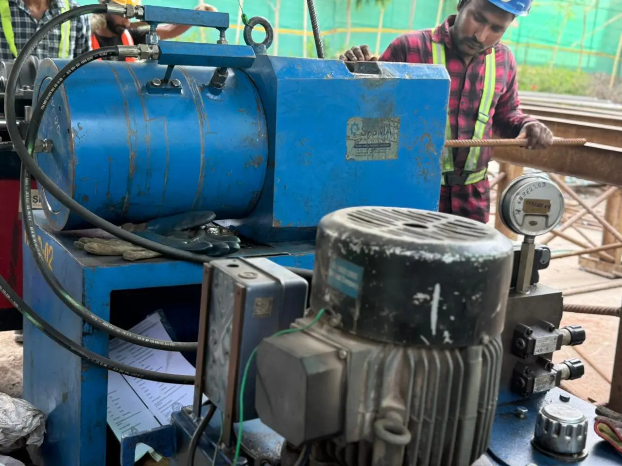 On-site rebar threading and processing machine in active DD TECH field operation