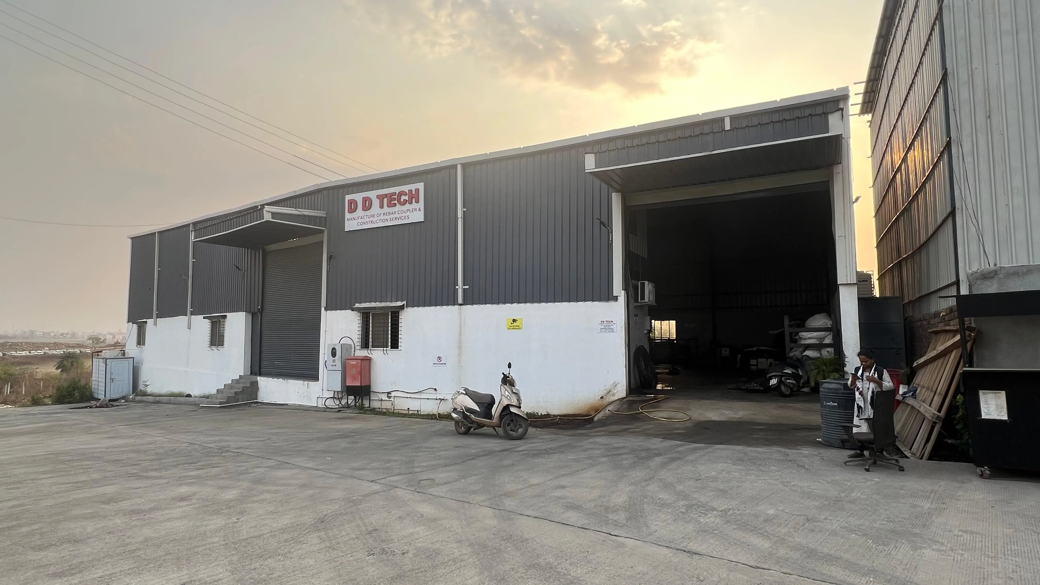 DD TECH company operations and workshop context
